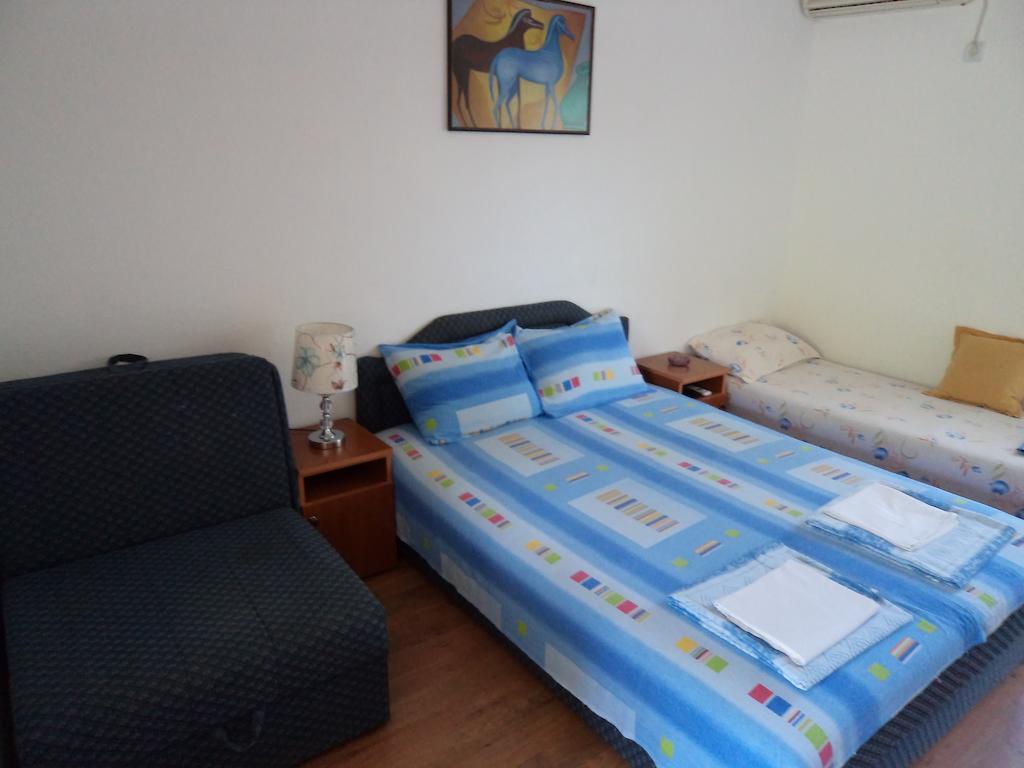 Bed And Breakfast Mediteran Bar Pokoj fotografie